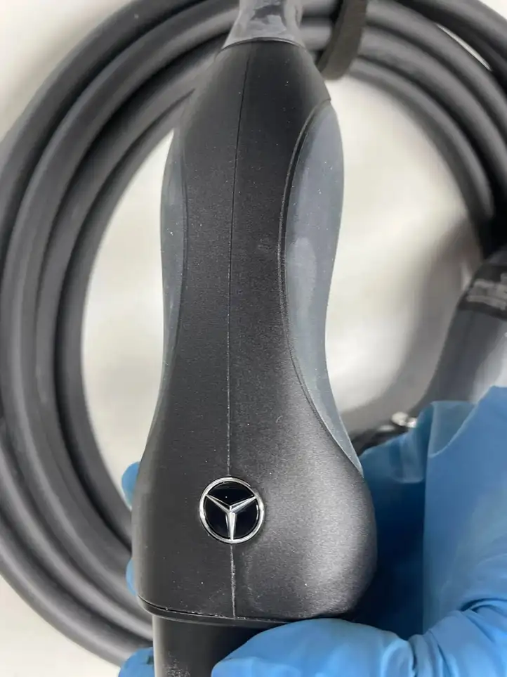 Mercedes-Benz EQC (2018 - ) A0005832405 Кабель для зарядки электромобилей — фото 6