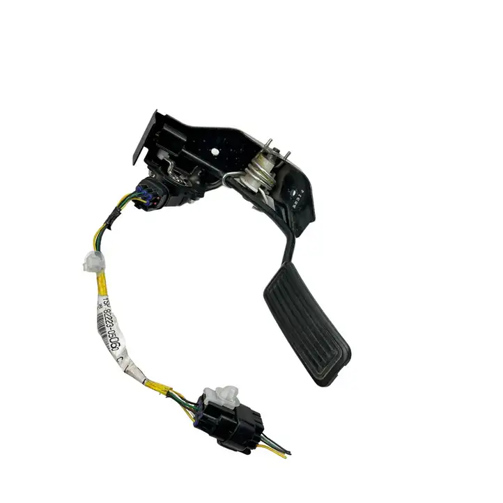 Toyota Avensis T250 (2006 - 2009) 7811135030 Педаль акселератора — фото 3