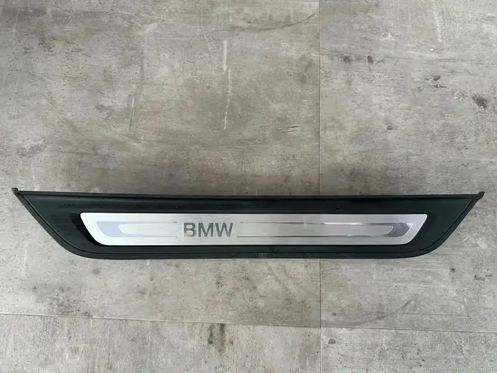 BMW 5 G30 G31 (2016 - ) 7381329 Внутренняя отделка заднего порога — фото 1