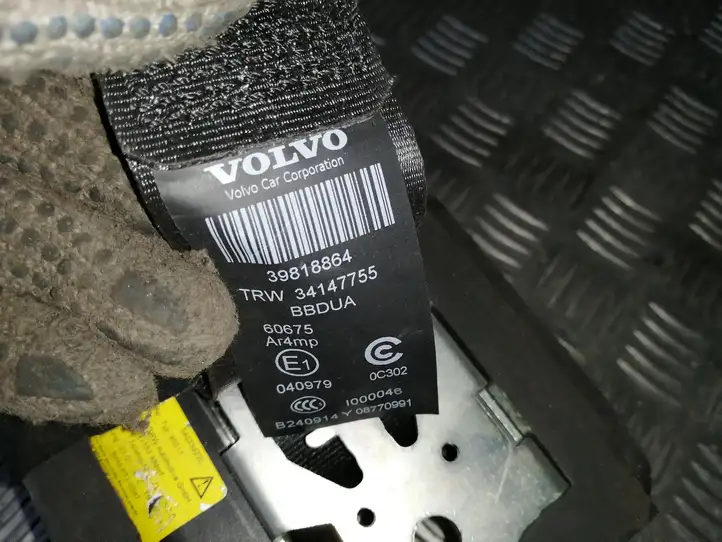 Volvo XC60 (2008 - 2013)  P039818864 Задний ремень безопасности