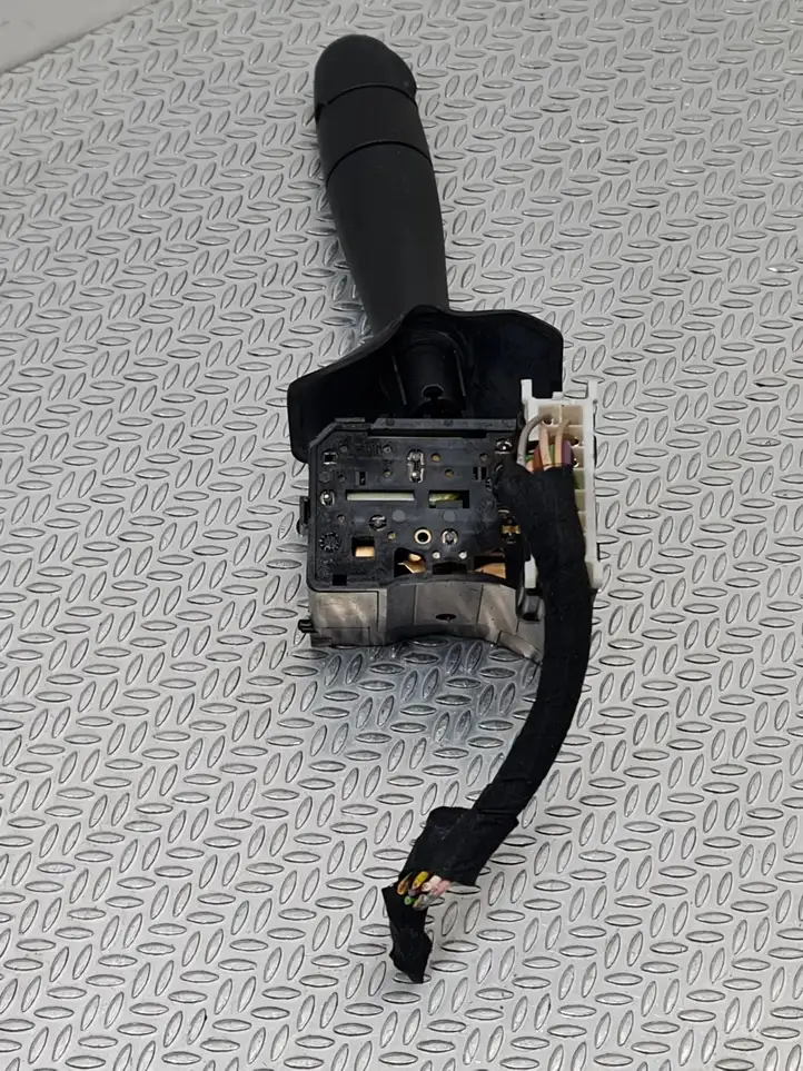 Dacia Sandero (2008 - 2012) 8200792584 Переключатель стеклоочистителей — фото 4