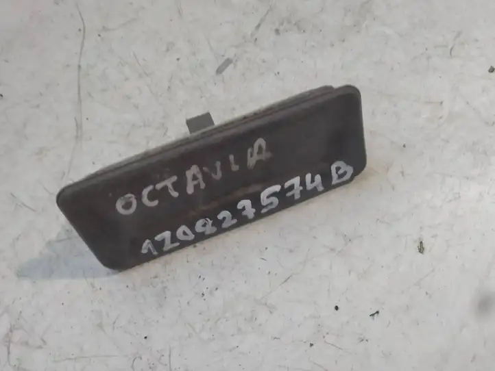 Skoda Octavia Mk2 (1Z) (2004 - 2013) 1Z0827574B Ручка крышки багажника — фото 2