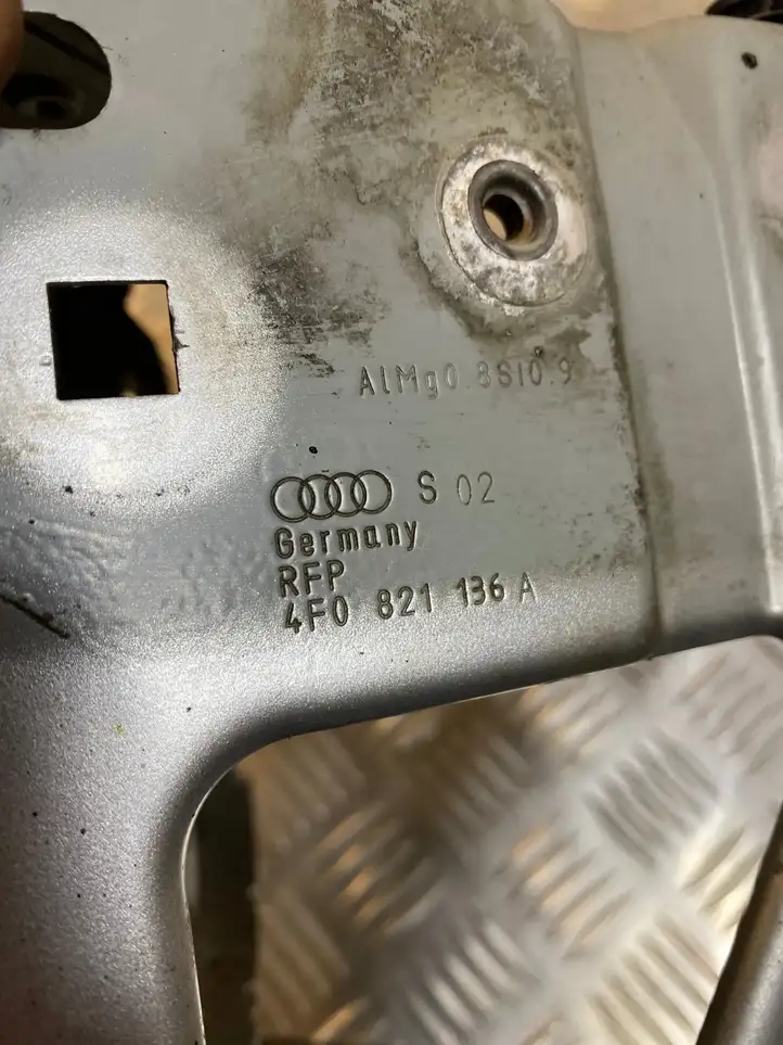 Audi A6 Allroad C6 (2006 - 2008) 4F0821136A Прочие внешние детали — фото 4