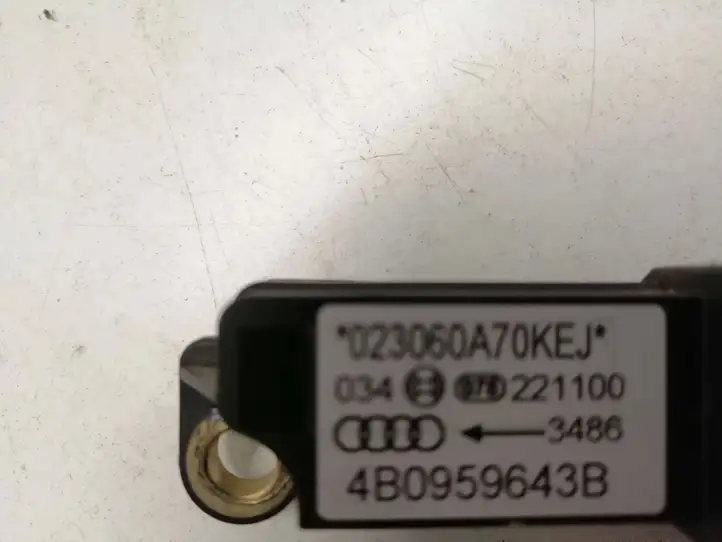 Audi A6 S6 C5 4B (1997 - 2001) 4B0959643B Датчик удара SRS — фото 3