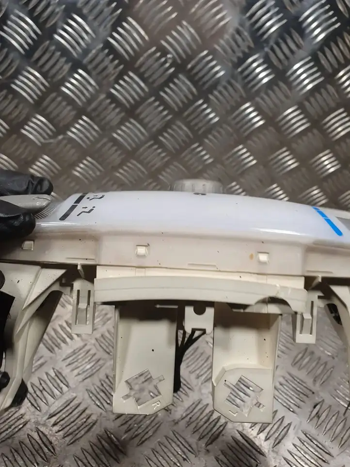 Peugeot 107 (2005 - 2008) 559000H010 Блок управления климат-контролем — фото 7
