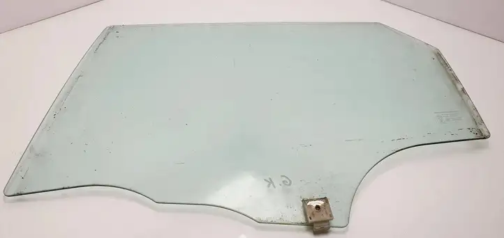 Mazda 3. (2003 - 2006)   Основное стекло задних дверей