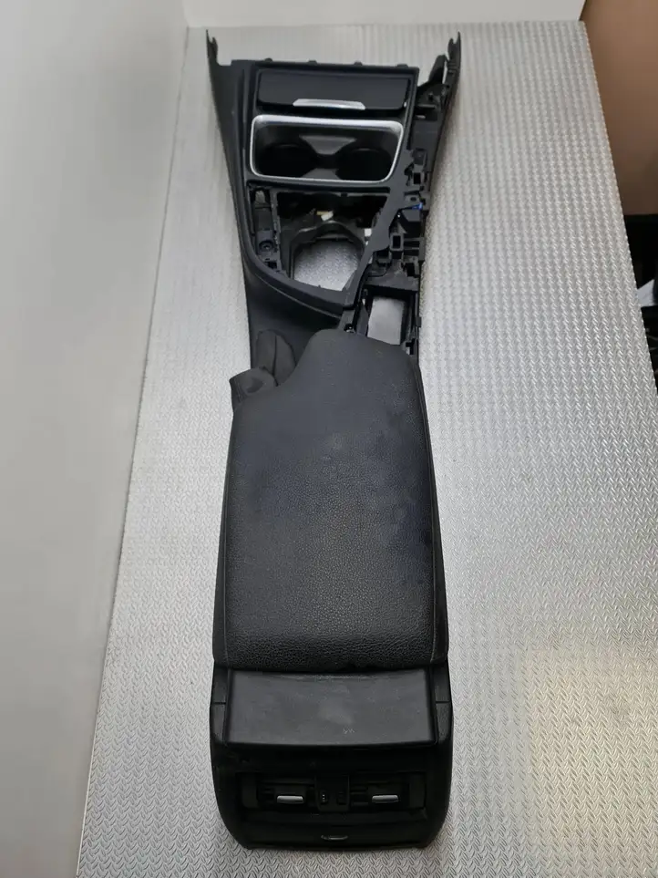 BMW 3 F30 F35 F31 (2012 - 2018) 9235467 Центральная консоль — фото 5