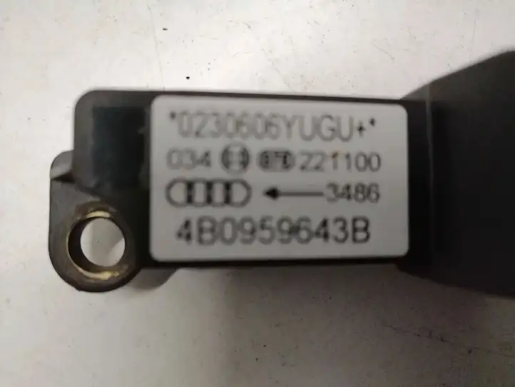 Audi A6 S6 C5 4B (1997 - 2001) 4B0959643B Датчик удара SRS — фото 3