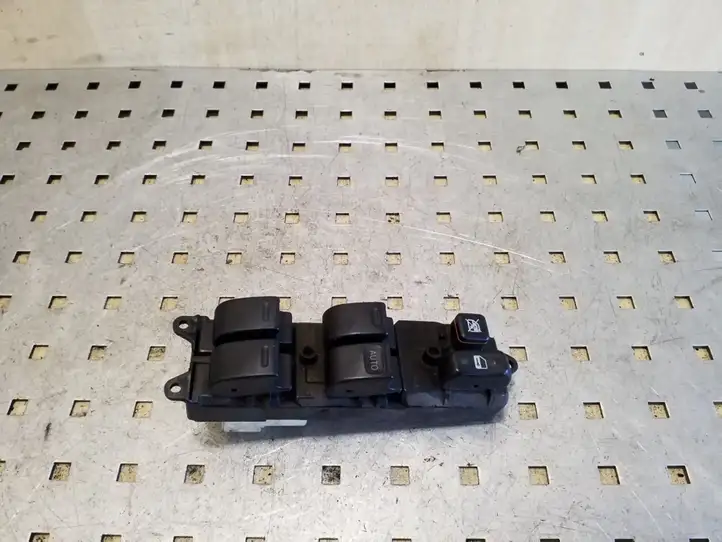 Toyota RAV 4 (XA20) (2000 - 2005) 8482042130 Блок кнопок стеклоподъемников — фото 2