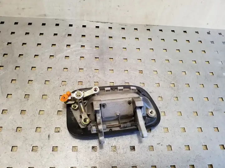 Toyota RAV 4 (XA20) (2000 - 2005)   Ручка задней крышки