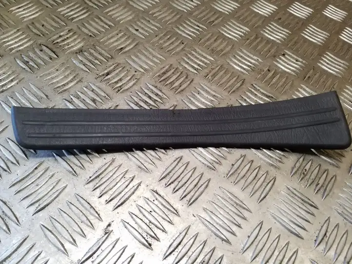 Toyota RAV 4 (XA20) (2000 - 2005) 6791642010 Внутренняя отделка заднего порога — фото 1