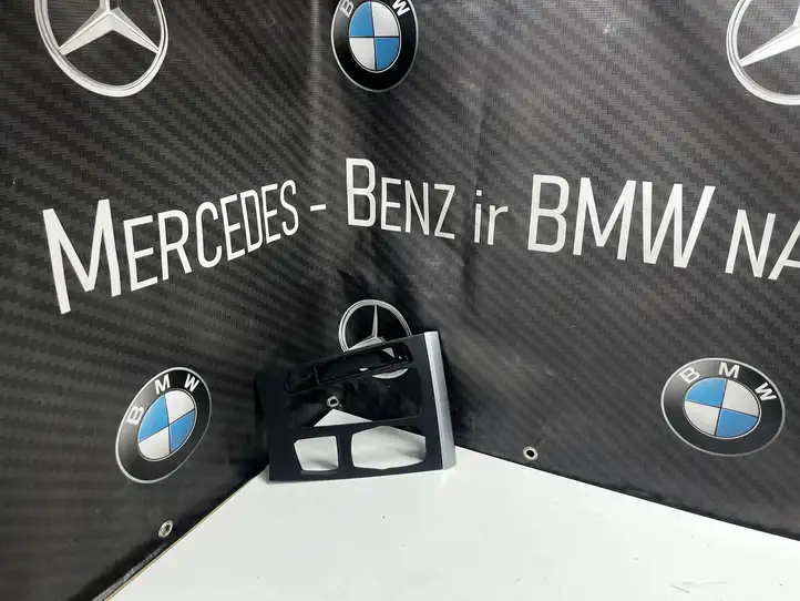 BMW X5 F15 (2013 - 2017) 9252115 Рамка рычага КПП — фото 1