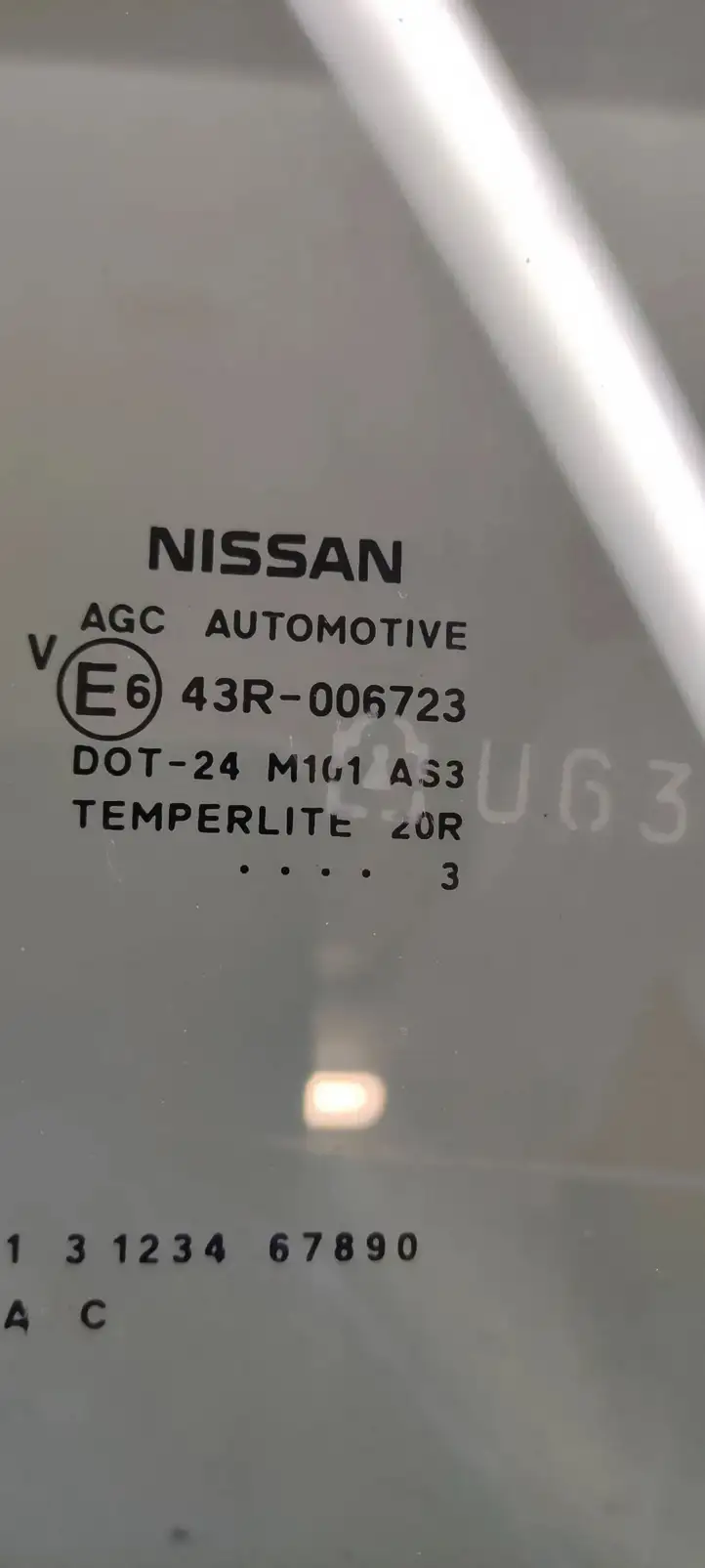 Nissan Juke I F15 (2010 - 2018) E72900881 Стекло задней двери — фото 3