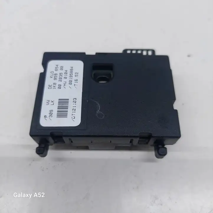 Volkswagen Caddy (2004 - 2010) 1K0959654 Датчик угла поворота руля — фото 3