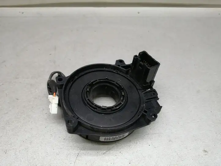 Toyota Corolla E120 E130 (2004 - 2007) Контактное кольцо SRS — фото 4