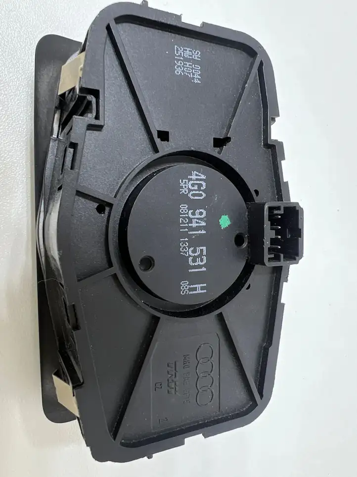 Audi A6 C7 (2011 - 2014) 4G0941531H Включатель фонарей — фото 7