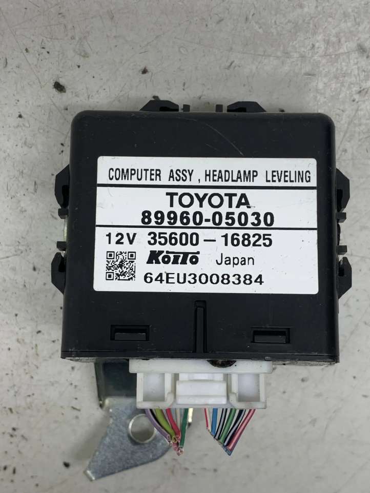 8996005030 Toyota Avensis T250 Šviesų modulis