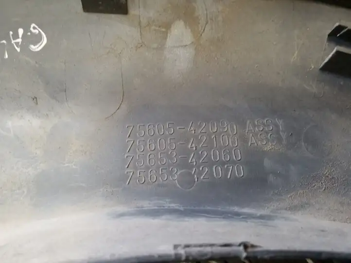 Toyota RAV 4 (XA20) (2000 - 2005) 7560542090 Задняя колесная арка — фото 3