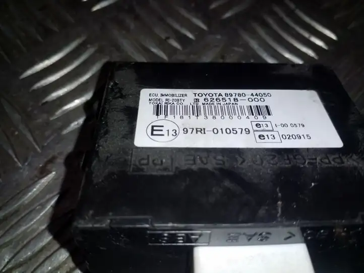 Toyota Avensis Verso (2004 - 2009) 8978044050 Блок иммобилайзера — фото 2