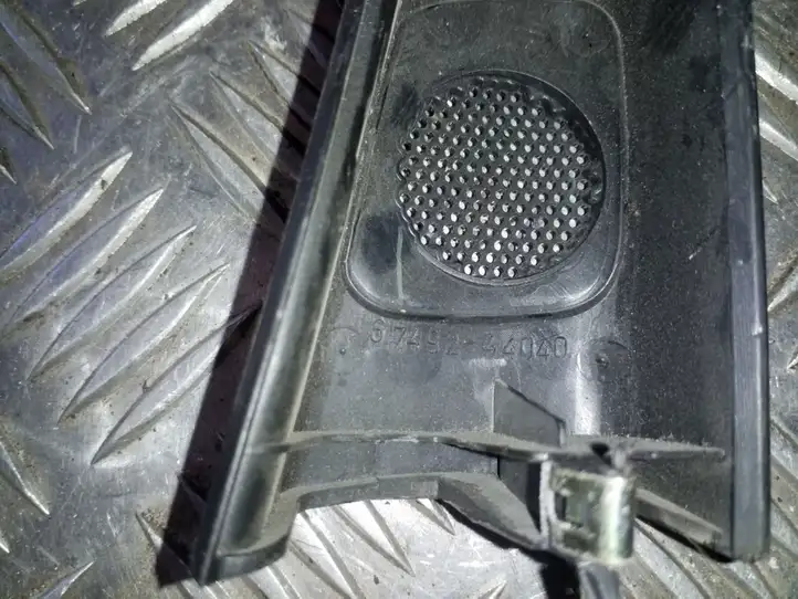 Toyota Avensis Verso (2001 - 2004) 6749244040 Прочая отделка передней двери — фото 3