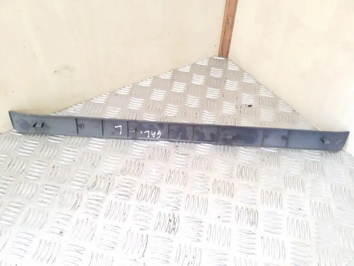 Toyota Avensis Verso (2001 - 2004) 6791644040 Внутренняя отделка заднего порога — фото 2