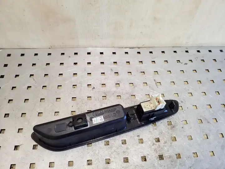 Subaru Forester SG (2003 - 2005) Кнопка стеклоподъемников — фото 3