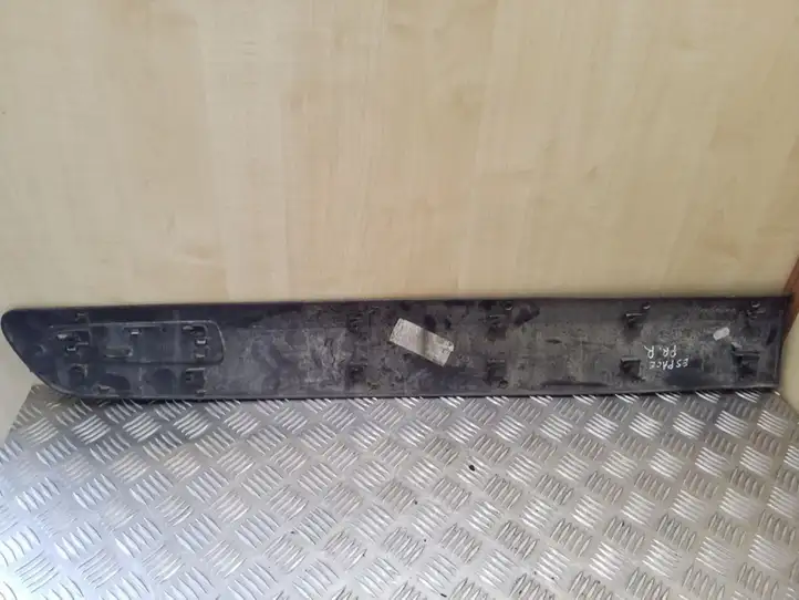 Renault Espace -  Grand espace IV (2004 - 2014)  8200095949 Отделка (молдинг) передней двери