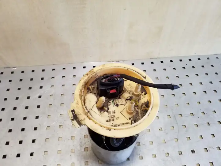 Audi A3/S3 8P (2004 - 2008)   Насос топлива (в топливном баке)