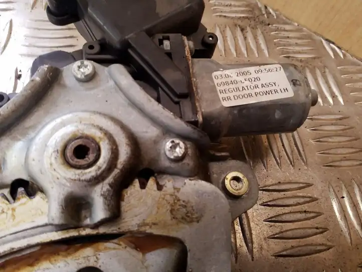 Toyota Corolla Verso E121 (2004 - 2007)  698400F020 Передний комплект электрического механизма для подъема окна