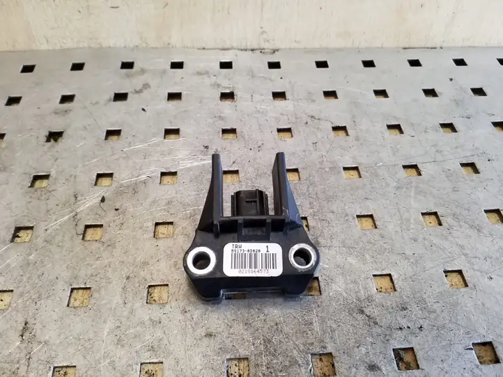 Toyota Yaris (2005 - 2009) 891730D020 Датчик удара SRS — фото 1