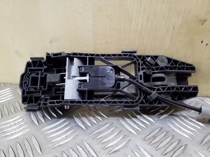 Volkswagen Tiguan (2007 - 2011) 5N0837017B Наружная ручка двери — фото 4