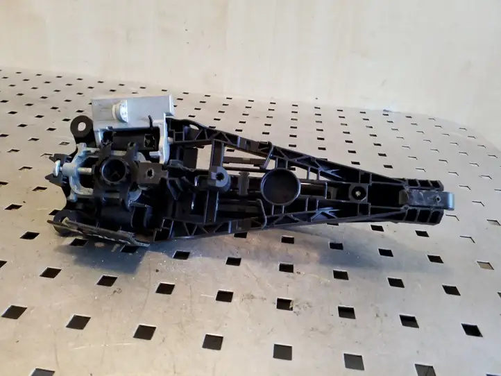 Opel Astra J (2009 - 2012) 14096201LH Наружная ручка задней двери — фото 4