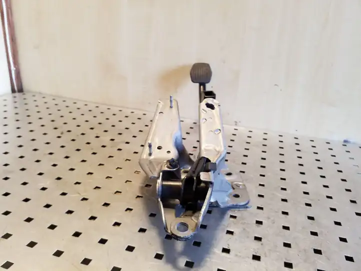 Ford Focus (2011 - 2015)  BV612467CE Тормозная педаль