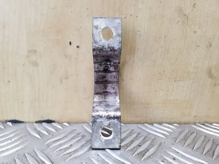Volkswagen Touareg II (2010 - 2018) 7L8511418 Кронштейн заднего стабилизатора — фото 3