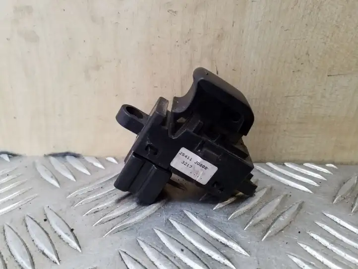 Nissan Qashqai (2006 - 2010) 25411JD000 Блок кнопок стеклоподъемников — фото 4