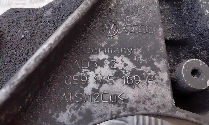 Audi A6 S6 C6 4F (2004 - 2008) 059145169 Кронштейн насоса ГУР — фото 4