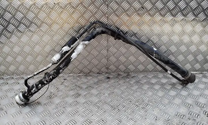 Volvo XC90 (2002 - 2006) Топливная наливная труба — фото 1