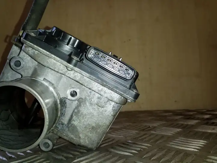 Mazda 6 (2009 - 2012) RF7J136B0D Дроссельная заслонка — фото 7