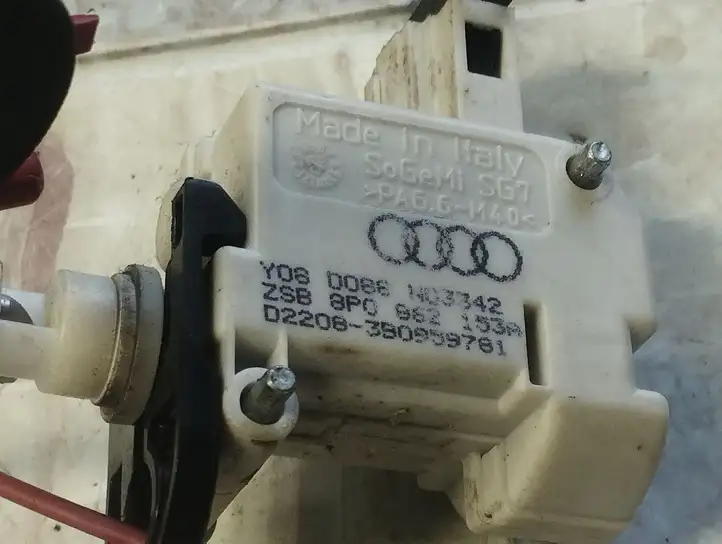 Audi A3/S3 8P (2004 - 2008) 8P0862153A Привод замка крышки топливного бака — фото 2