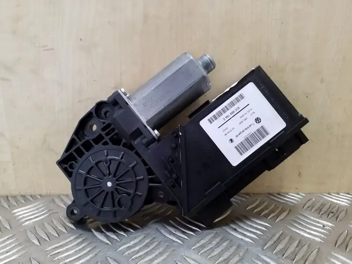 Volkswagen Touareg I (2002 - 2010)  3D0959794E Механизм подъема окон задней двери