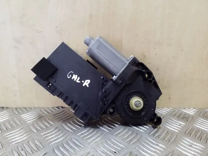 Volkswagen Touareg I (2002 - 2010)  3D0959794E Механизм подъема окон задней двери