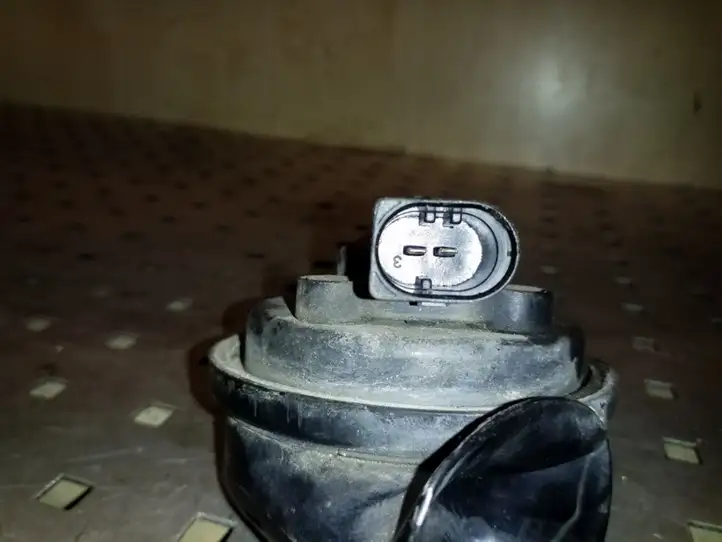 Volkswagen Touareg I (2002 - 2010)  E1000209 Звуковой сигнал