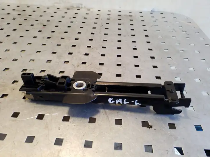 Volkswagen Touareg I (2002 - 2010)  7L0857819J Другая деталь салона