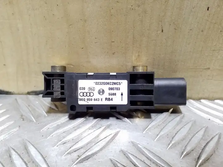 Audi A4 S4 B6 8E 8H (2000 - 2006) 8E0959643E Датчик удара SRS — фото 1