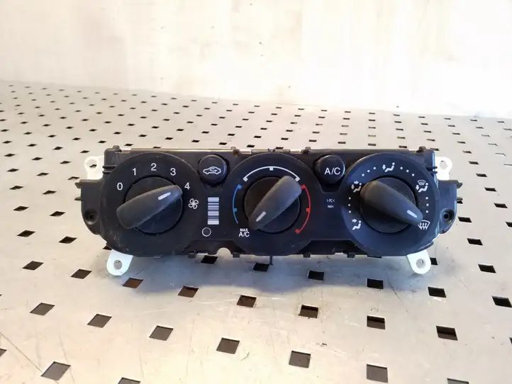 Ford Focus (2011 - 2015) BM5T19980BD Блок управления климат-контролем — фото 1
