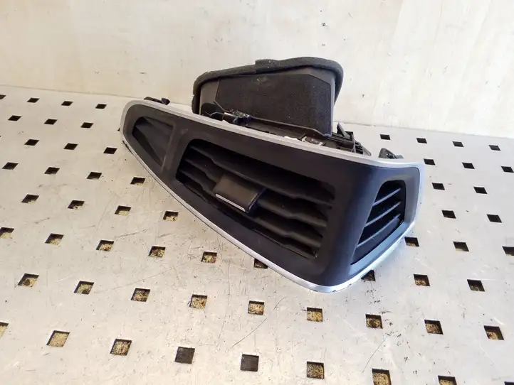 Ford Focus (2011 - 2015)  BM51A018B09DF3JA6 Боковая воздушный дефлектор