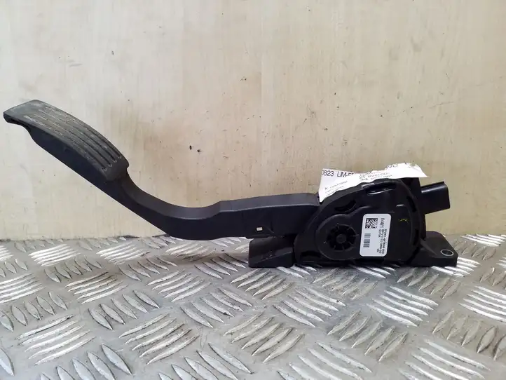Ford Focus (2011 - 2015) BV619F836BB Педаль акселератора — фото 1