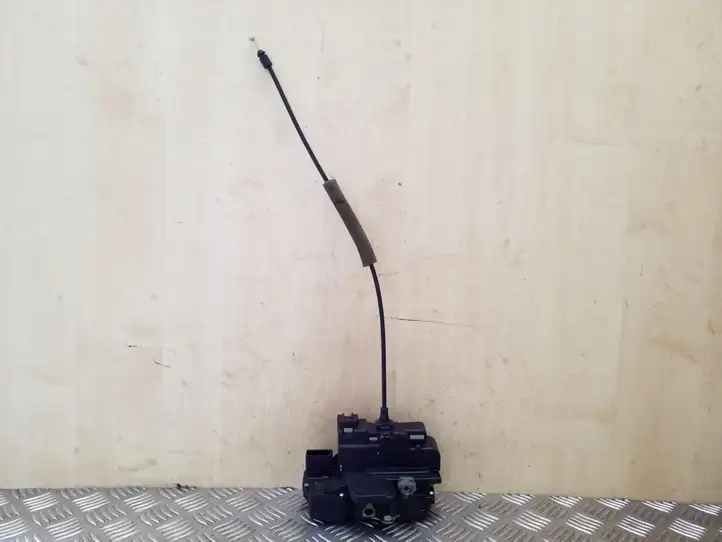 Opel Antara (2011 - 2017)  6037 Замок передней двери