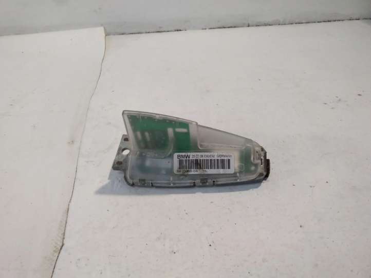 6935688 BMW 3 E90 E91 Antena (GPS antena)