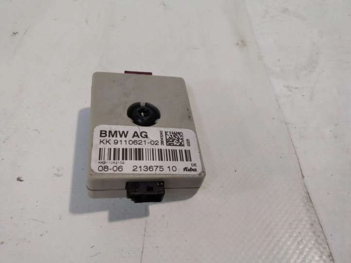 911062102 BMW 3 E90 E91 Antenos stiprintuvas